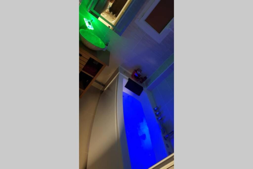 Appartement Front Vieux Port Tout Option Jacuzzi Marsylia Zewnętrze zdjęcie